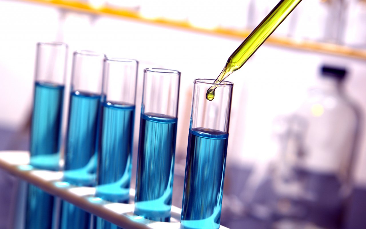 Imagen cortesía de http://www.wallpaperup.com test_tube_abstract_abstraction_cylinder_tubes_glass_bokek_medical_vials_chemistry_biology_science_1280x800